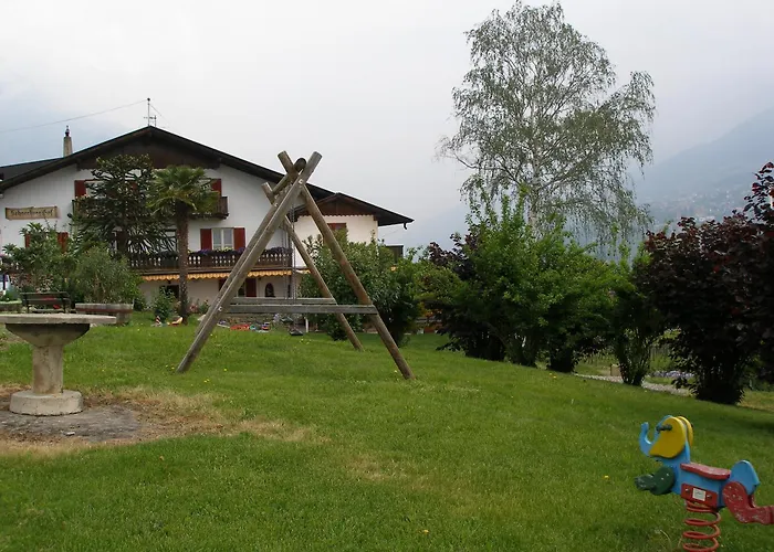 Garni SchneeburghofAlbergo